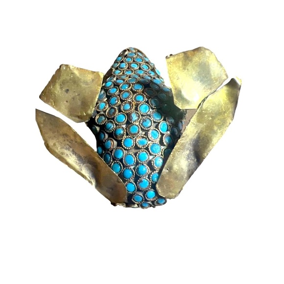 Tibetan Frog Brass Turquoise Vintage Beads Coral Eyes Inlaid  by Hand - Picture 4 of 9